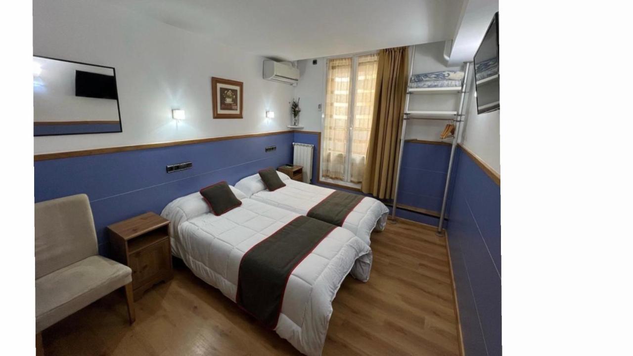 Pension Irune By Vivere Stays San Sebastián Exterior photo