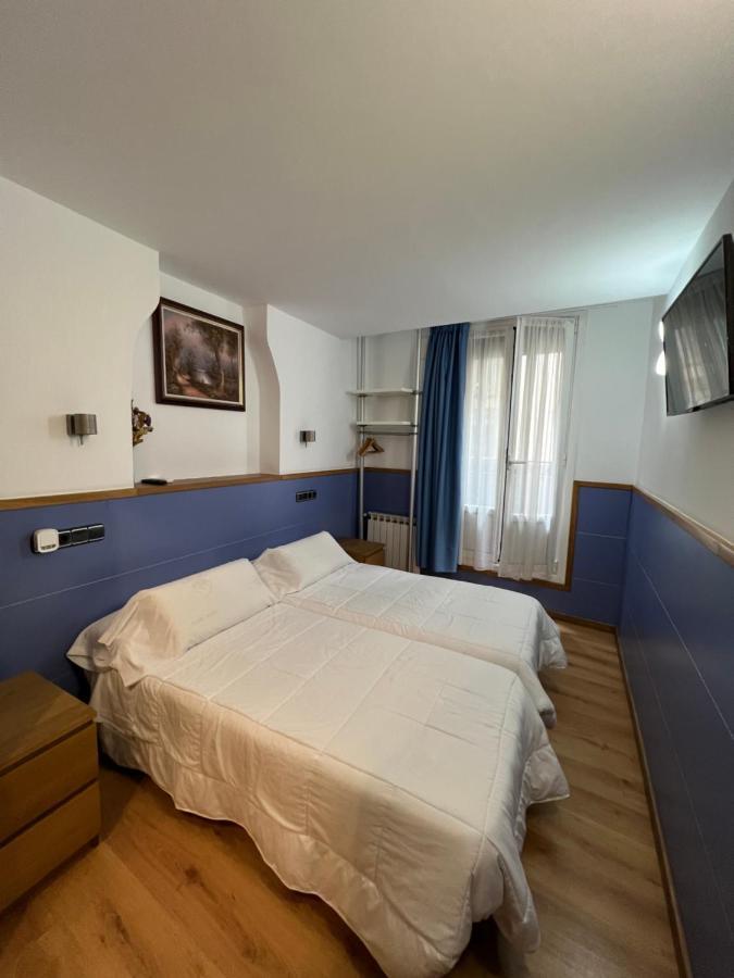 Pension Irune By Vivere Stays San Sebastián Exterior photo